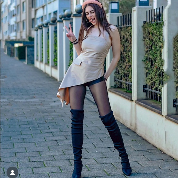 Zara asymmetric gabardine top - Picture 2 of 3